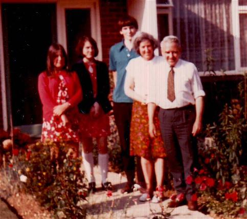 Liz, Helen, Kevin, Daisy and Fred at Kenilworth Close